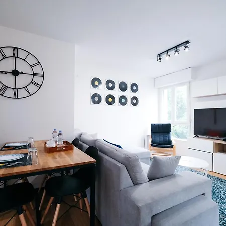 Apartman Le Vinyle ~ Parking ~ Balcon ~ Centre-ville