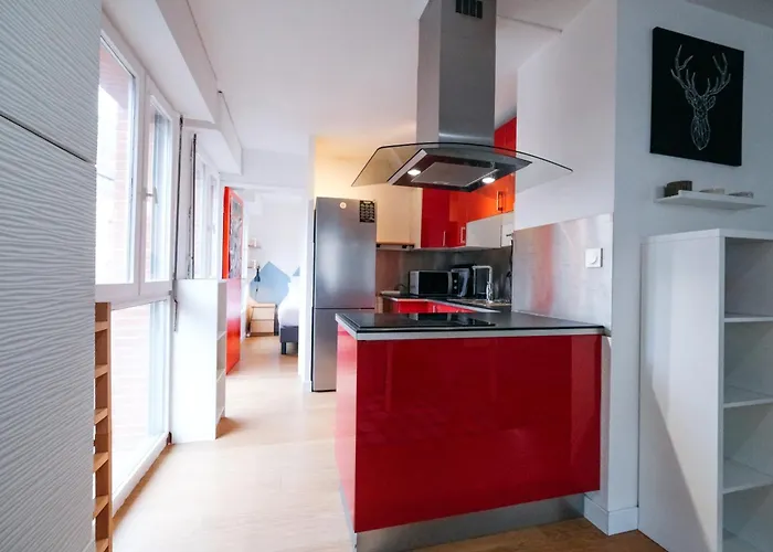 Διαμέρισμα Le Vinyle ~ Parking ~ Balcon ~ Centre-ville