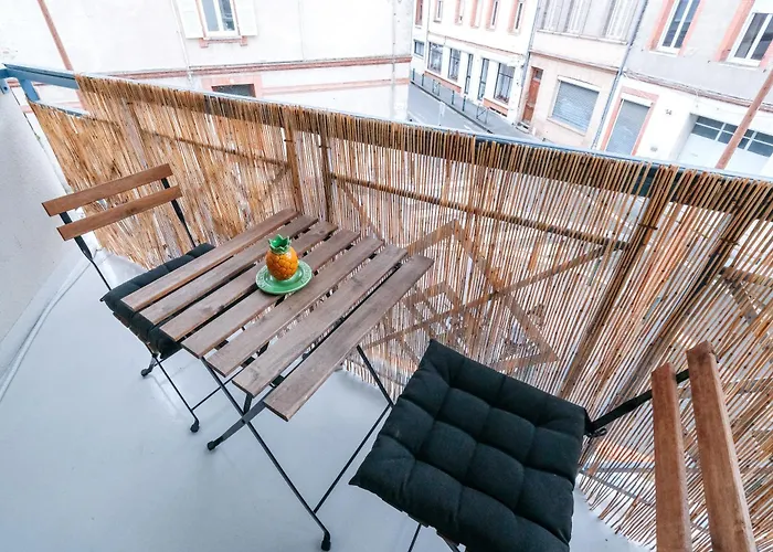 Le Vinyle ~ Parking ~ Balcon ~ Centre-ville *