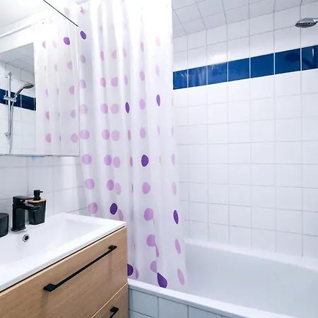 Le Vinyle ~ Parking ~ Balcon ~ Centre-ville *